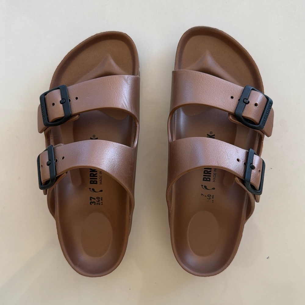 Birkenstocks bronze foam